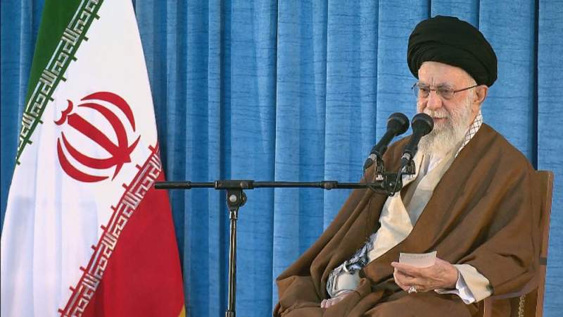 Sayyed Khamenei: Arrogant Powers’ Enmity Toward Iran Will Not End Even If Nation Retreats