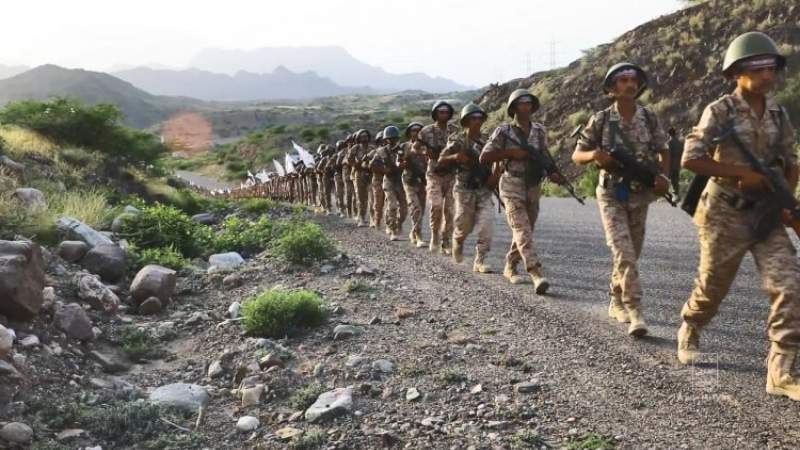 1,000 Fighters of Reserve and Central Intervention Walk 100 km Towards Hodeidah