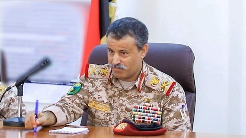Defense Minister Vows Severe Response to US Aggression, Says Yemeni Armed Forces Prepare for Decisive Battle