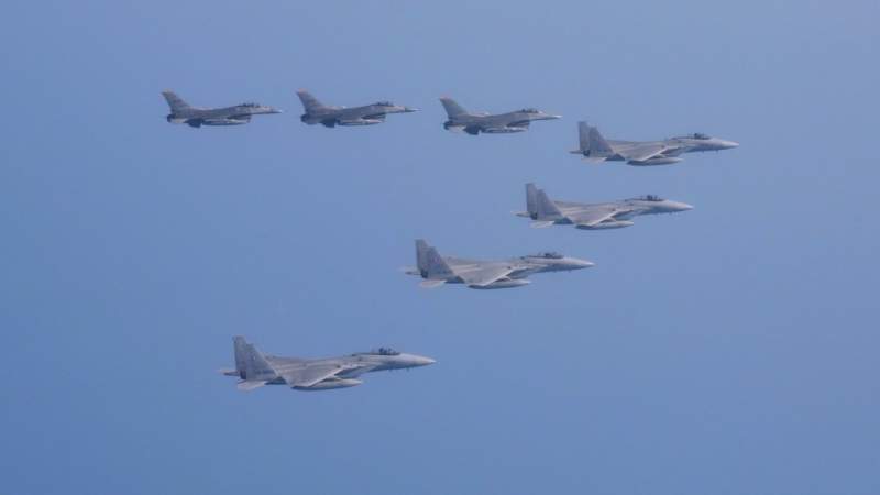 US, Japan Fly Fighter Jets Over Sea of Japan in Show of Strength After N Korea Missile Launches