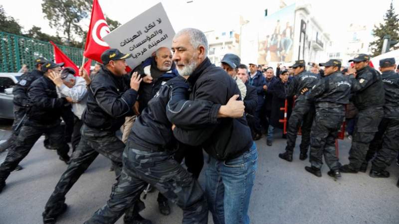 Tunisians on Streets Against President Saied, Amid Economic Crisis
