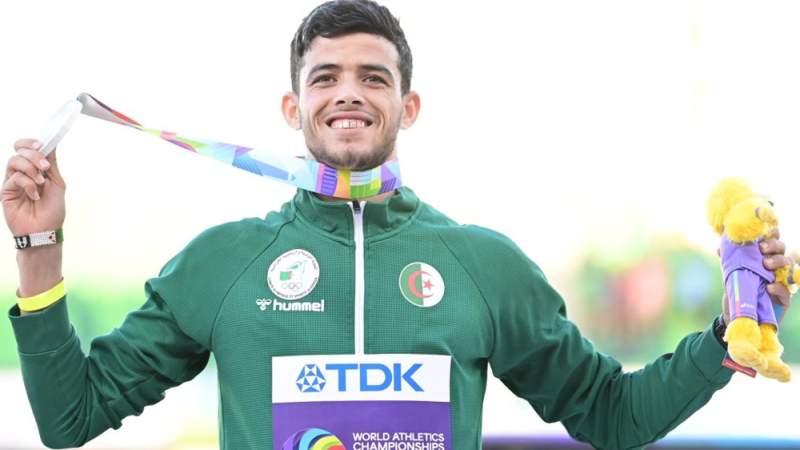  Algerian Silver Medalist Djamel Sedjati Waves Palestine Flag at World Athletics Championships 