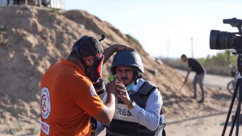  Israeli Forces Attack Palestinian Journalists, Paramedics in Gaza Strip 