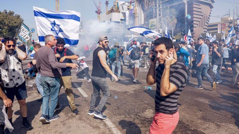 Israeli Police Fire Stun Grenades, Tear Gas as Anti-Regime Protests Rage on