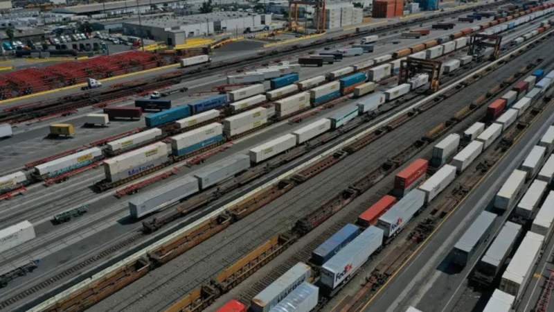 Strike Looms Large as US Railroad Union Votes Down Tentative Contract Deal