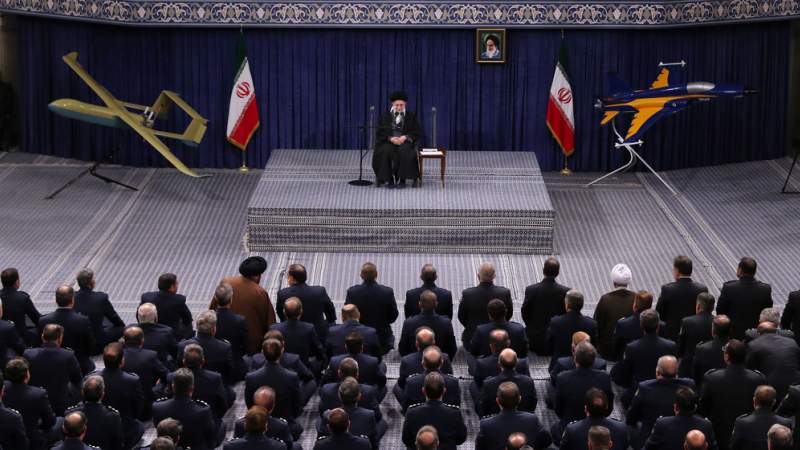 Sayyed Khamenei urges elites in Muslim world to create public demand to cut ties with Israel