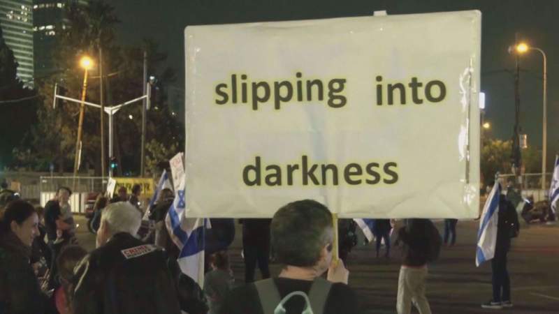 Tens of Thousands of Protesters Hold Fresh Rallies against Israeli Prime Minister in Tel Aviv