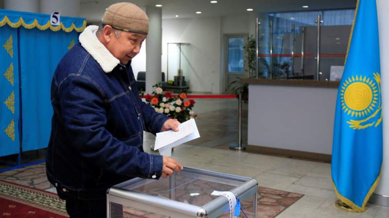  Kazakh Ruling Party Wins 54% of Vote in Snap Parliamentary Election