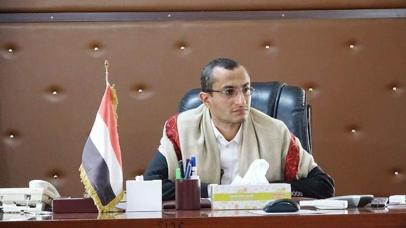 Civil Service Minister: Use of Oil and Gas Revenues, Solution to Pay All Salaries
