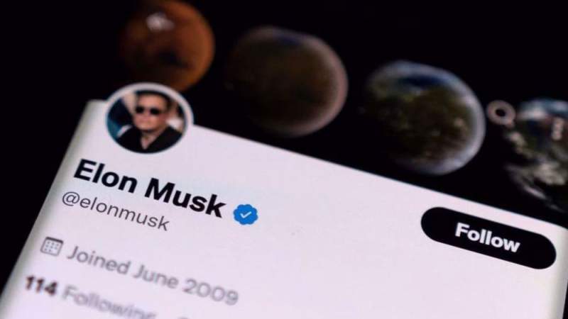 Elon Musk Told Banks He Will Rein in Twitter Pay, Make Money from Tweets: Sources