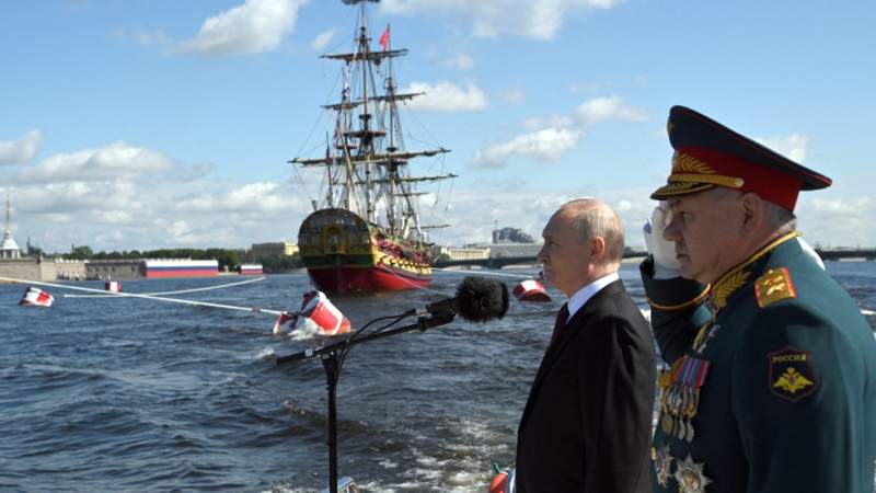 Putin: Russian Navy to Receive 30 New Vessels This Year