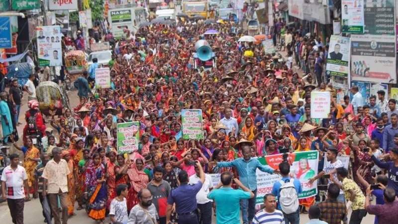  150,000 Bangladeshi Tea Workers Strike Against Dollar-a-day Wages 