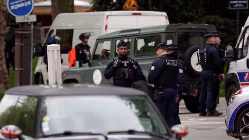 French Police Arrest Man after Threatening to Blow himself up at Iran Consulate