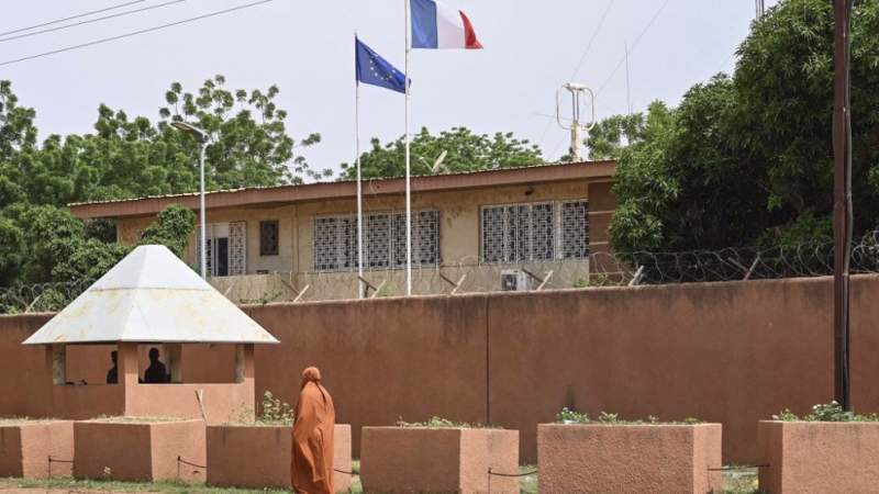 Macron Accuses Niger of Taking French Ambassador Hostage