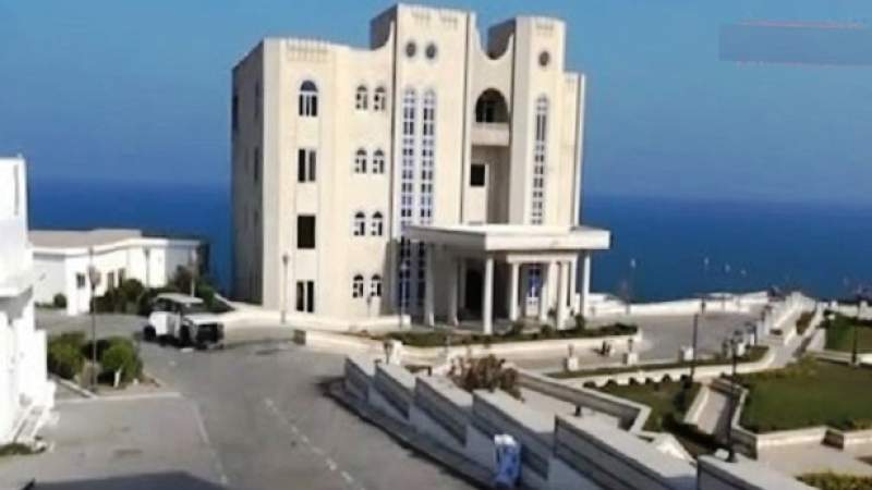 Saudi Arabia, UAE Race to Militarily Control Ma'ashiq Presidential Palace, Aden