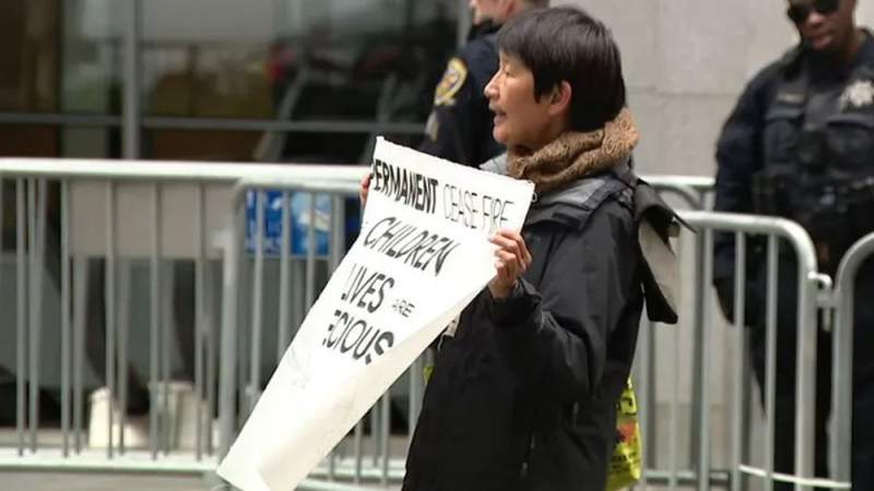 Pro-Palestinian Protesters Occupy Israeli Consulate in San Francisco