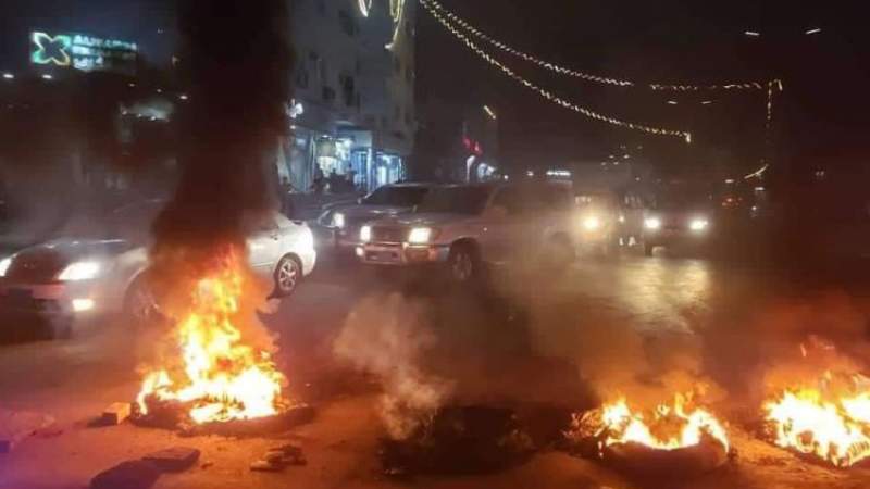 Wide Calls for Protests in Aden, Continuation of Cutting off Main Streets
