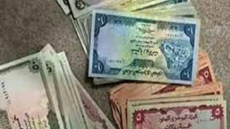 Yemeni Currency Continues to Collapse in Saudi-UAE-occupied Areas