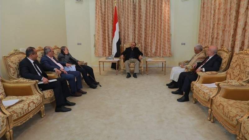 Political Council: Extension of Truce Requires Commitment to Pay Salaries of All Employees