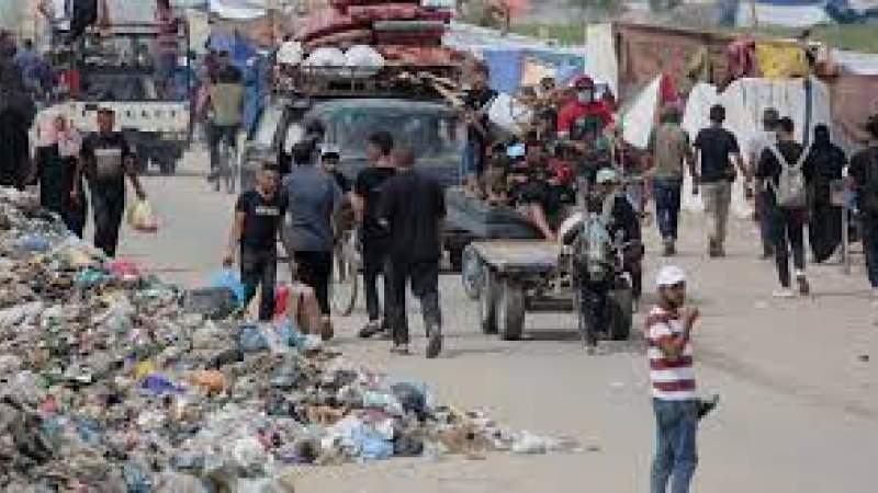 Israel Attacks Another Tent Camp as Its Tanks Intrude into Rafah