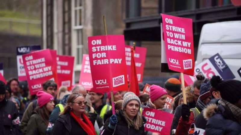 Over 70,000 University Staff in Britain to Strike for 18 Days Over Pay