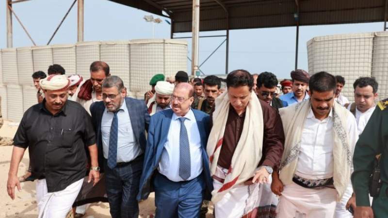 Protests Chasing Hadi's Deputies to Al-Mahrah