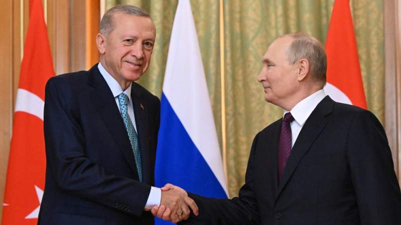 Putin Tells Erdogan: Russia Open to Grain Deal Negotiations