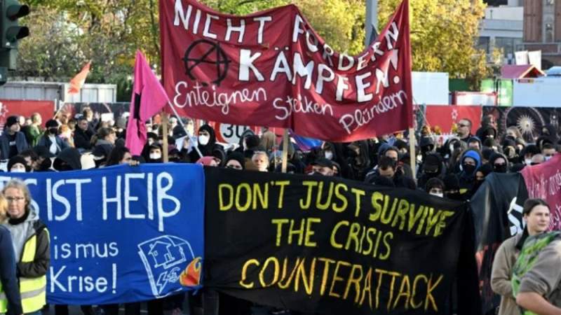 German Demonstrators Hold Massive Rally in Berlin in Protest at Hiking Prices, Cost of Living Crisis